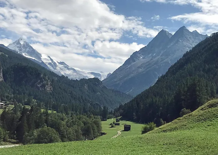 12 Cerfs شاليه Evolène